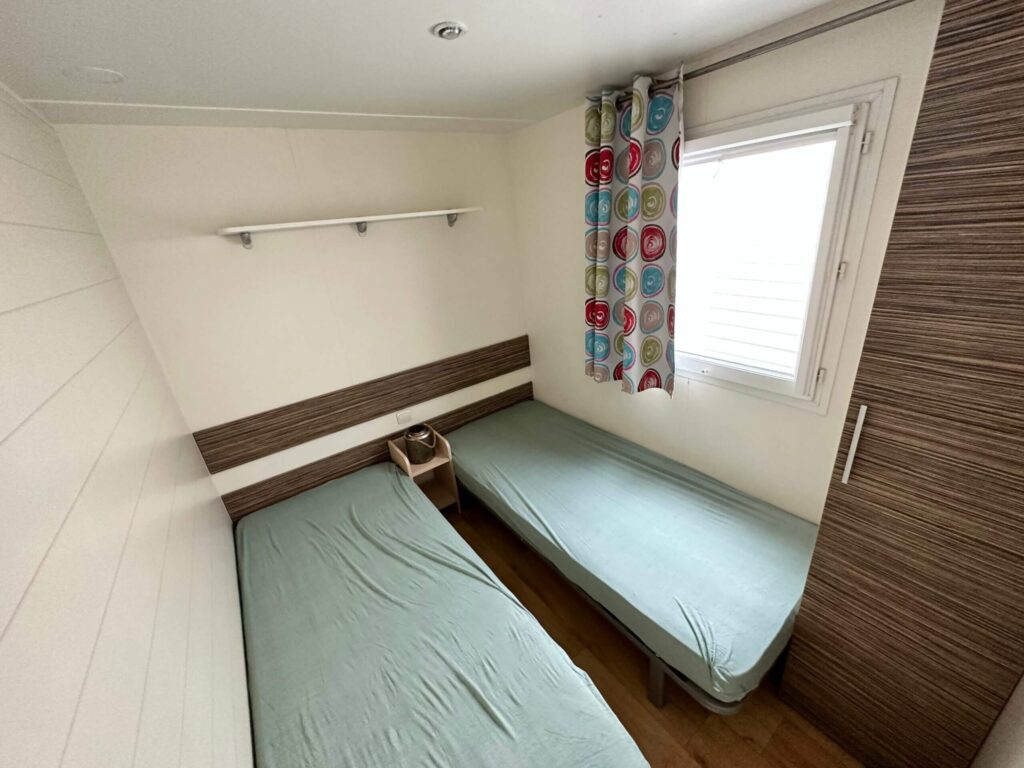 Louisiane OAKLEY 376 – Image 2